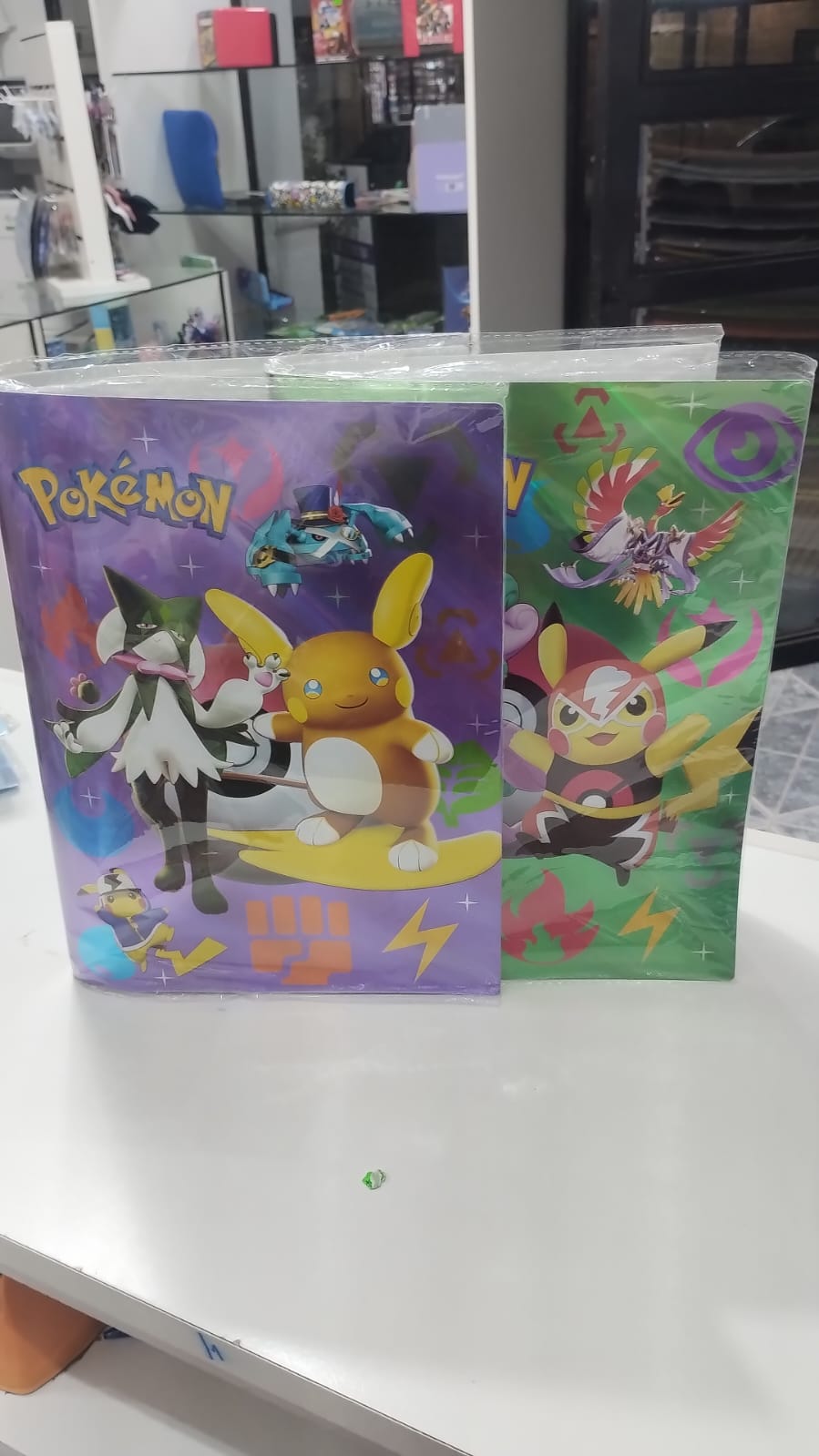 Álbum Pokémon grande